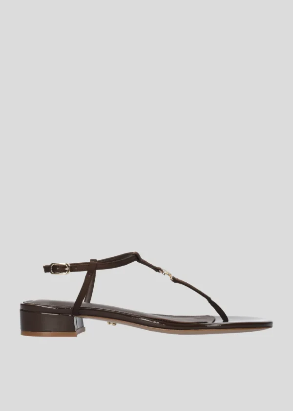 JUNE FLAT