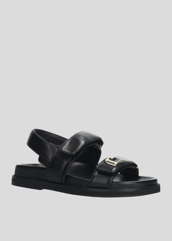 LOLA FLATS