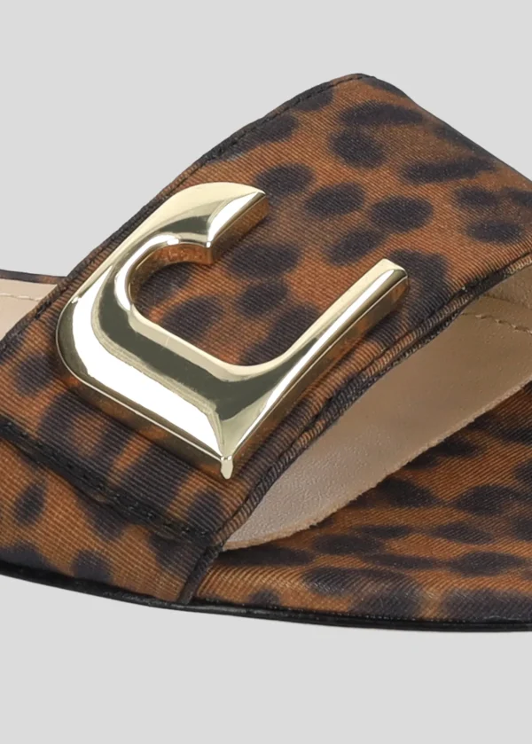 LOLA FLATS