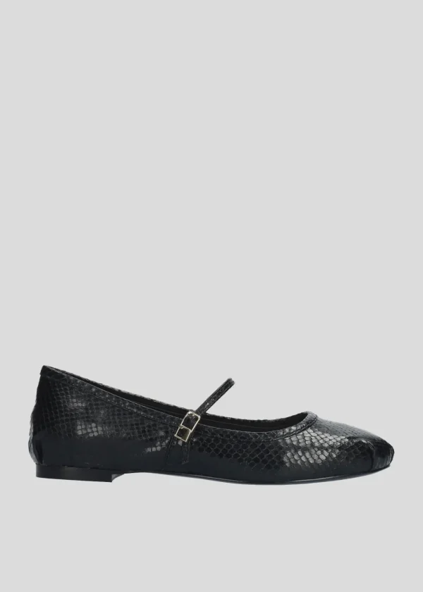 RIMA FLATS